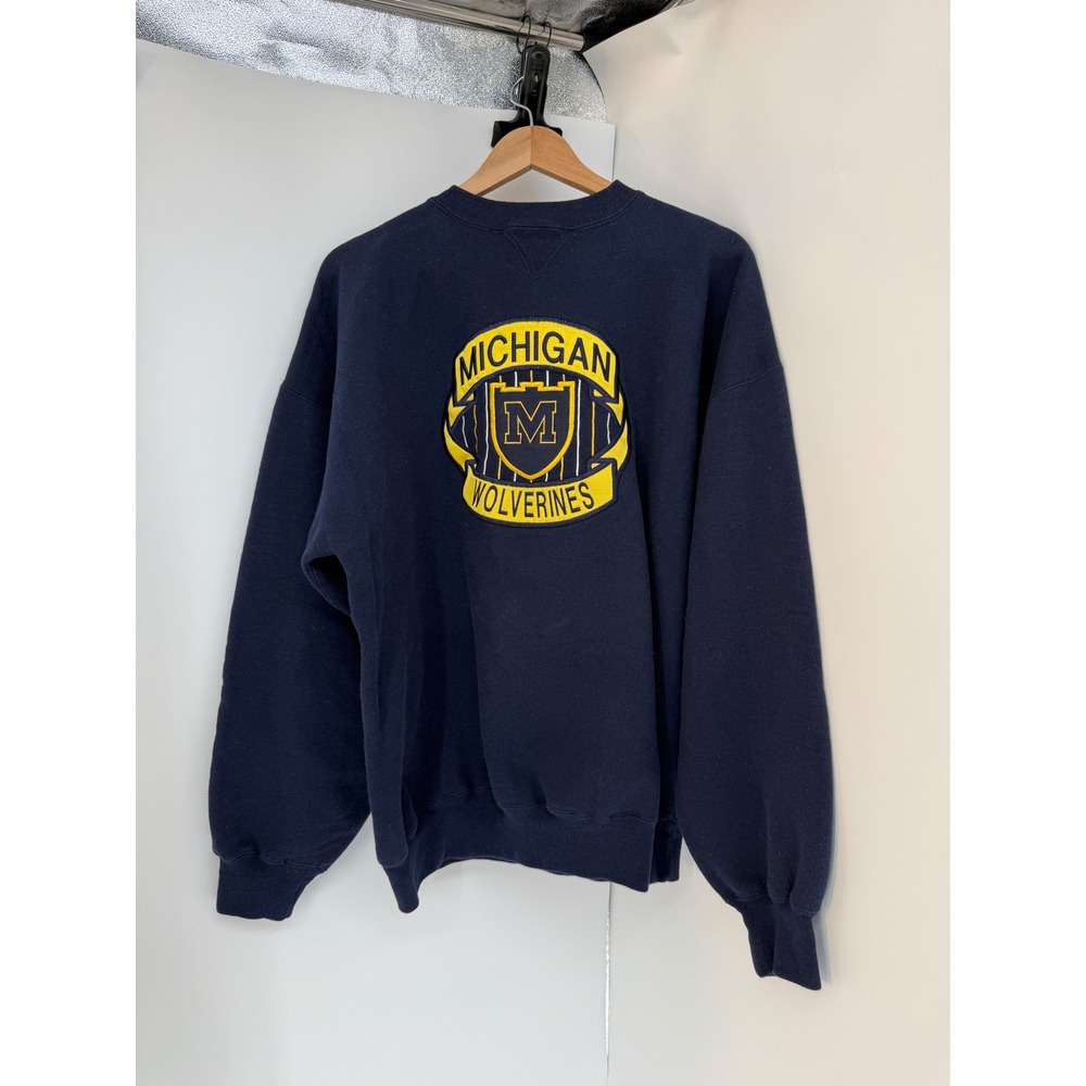 Vintage 90s Michigan Wolverines Crest Embroidered Crewneck Sweatshirt